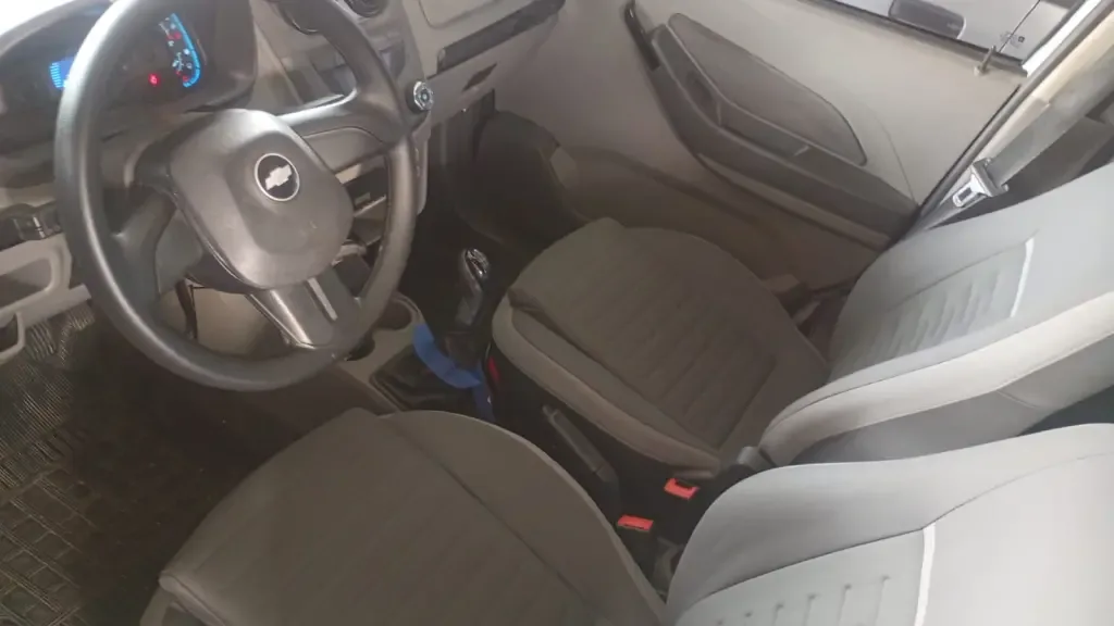 Chevrolet Agile 1.4 4P LT Flex 2011
